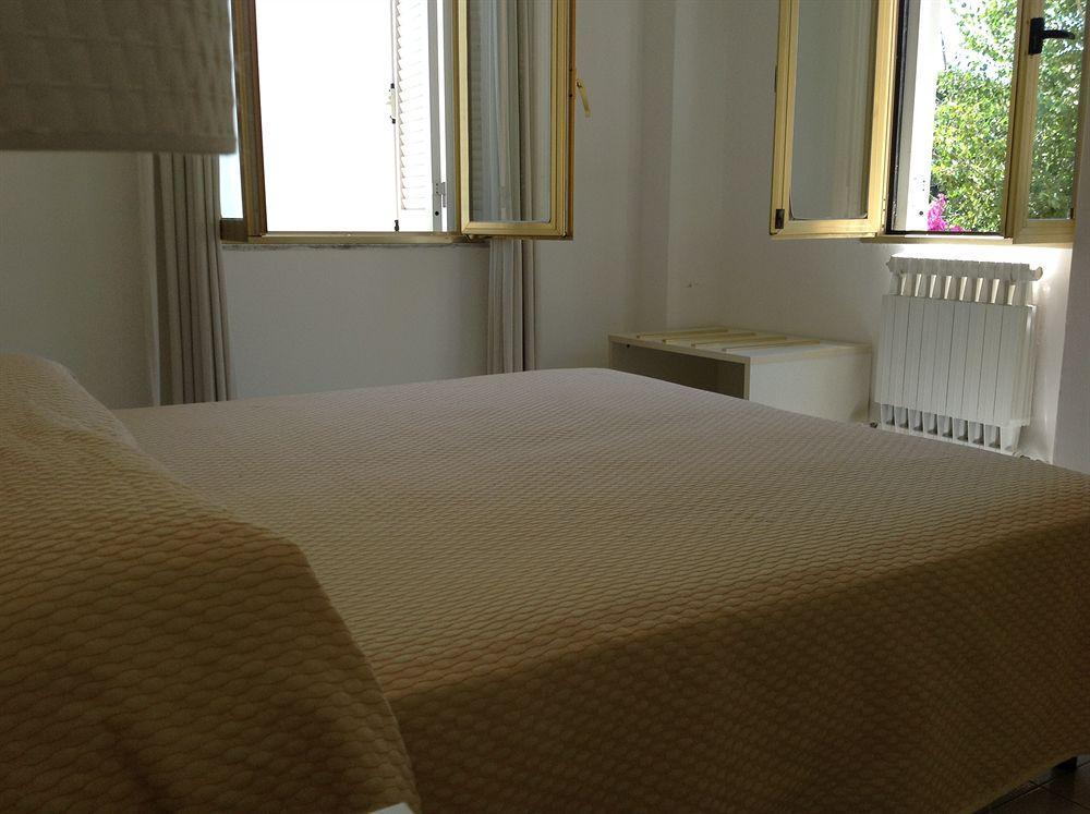 Albergo Atlantic อีสเกีย ภายนอก รูปภาพ