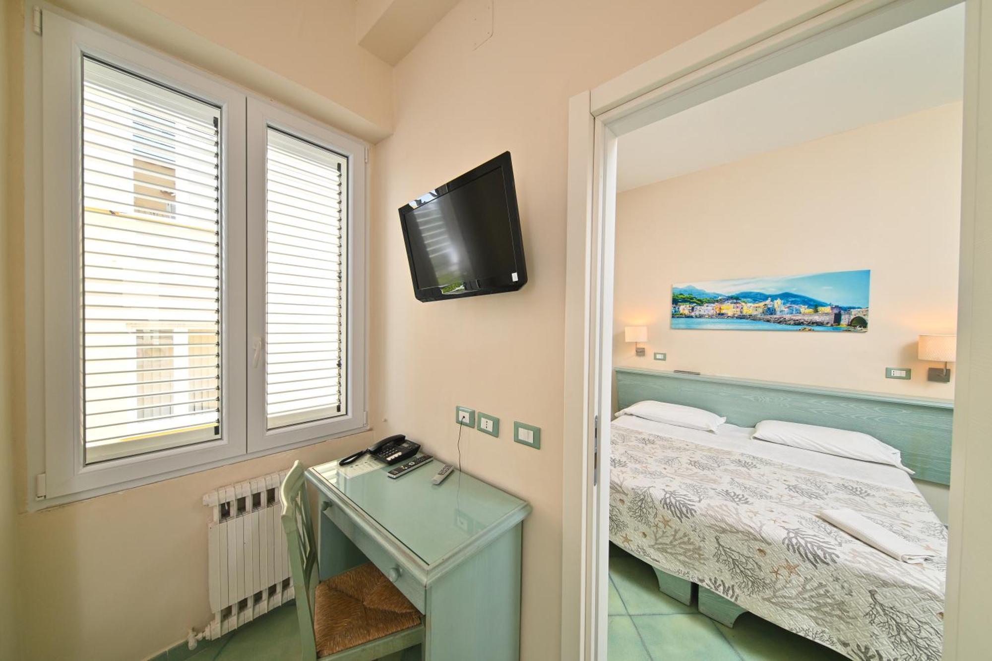 Albergo Atlantic อีสเกีย ภายนอก รูปภาพ